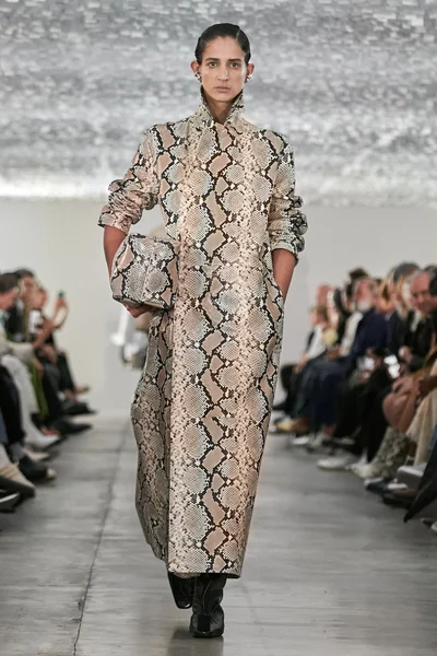 Look 33